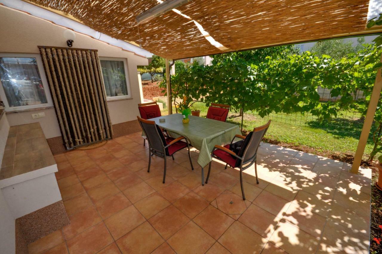 Apartamento Nevija Novigrad Istria Exterior foto